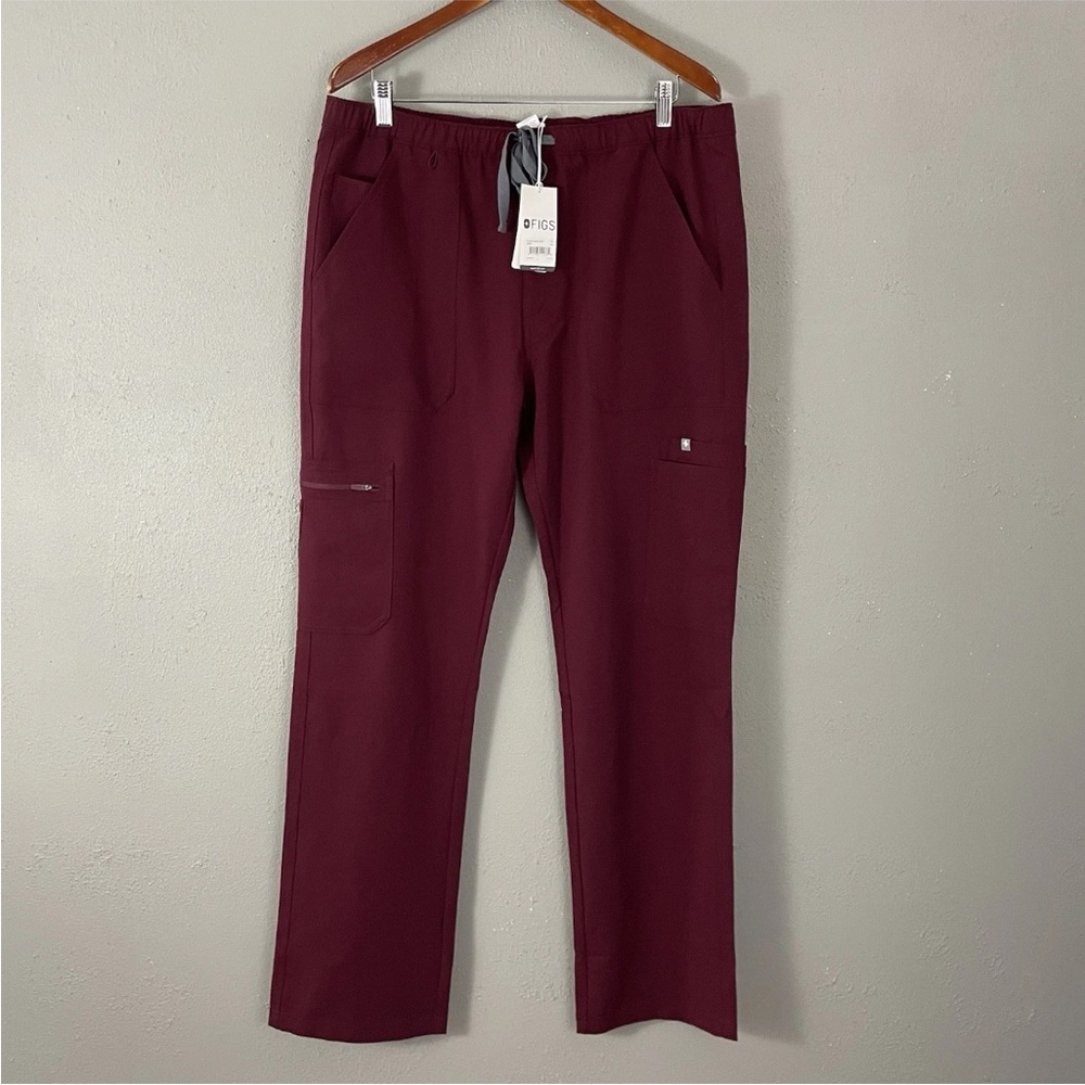 NEW Figs Cairo Cargo Scrub Pants Mens Size XL Pockets Stretch Burgundy TM3001